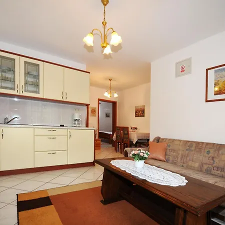 Spadici Mit 2 Schlafzimmern 300m Bis Zum Daire Poreč