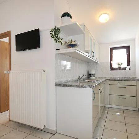 Spadici Mit 2 Schlafzimmern 300m Bis Zum * Poreč