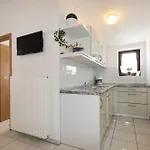 Spadici Mit 2 Schlafzimmern 300m Bis Zum * Porec