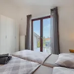 Spadici Mit 2 Schlafzimmern 300m Bis Zum