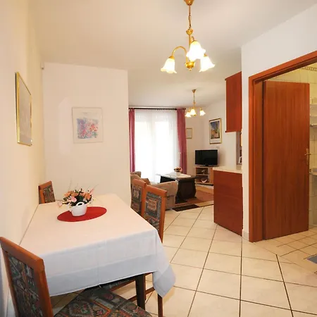 Spadici Mit 2 Schlafzimmern 300m Bis Zum