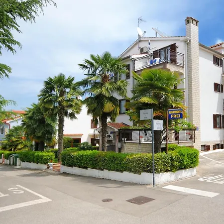 Spadici Mit 2 Schlafzimmern 300m Bis Zum Porec