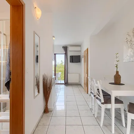 Spadici Mit 2 Schlafzimmern 300m Bis Zum * Porec