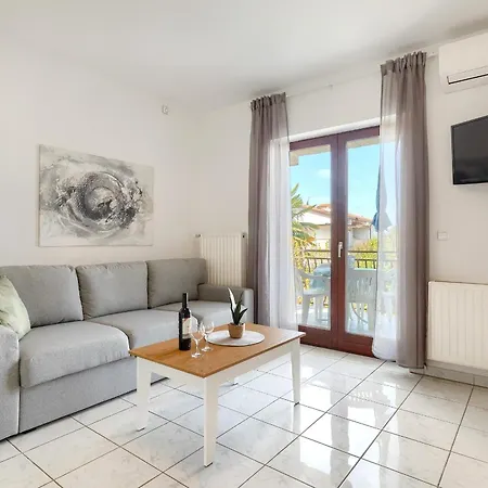 Spadici Mit 2 Schlafzimmern 300m Bis Zum Porec