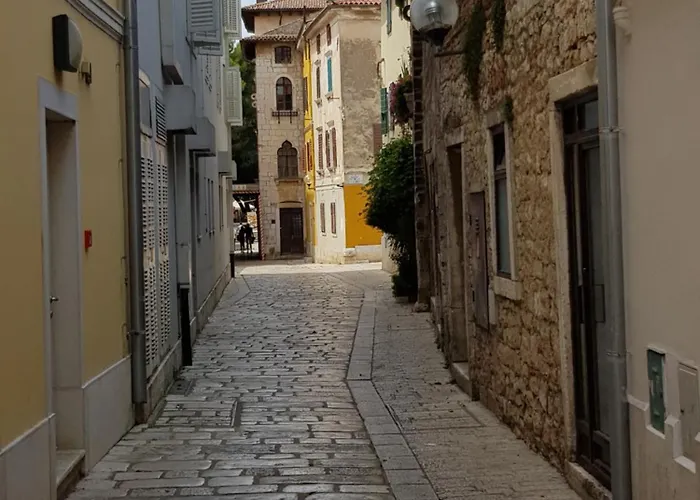 Spadici Mit 2 Schlafzimmern 300m Bis Zum Poreč