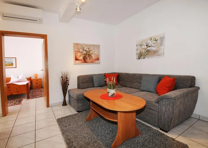 Spadici Mit 2 Schlafzimmern 300m Bis Zum * Poreč