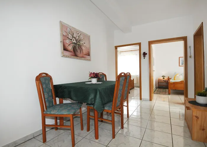 아파트 Spadici Mit 2 Schlafzimmern 300m Bis Zum 포레치