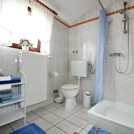 Apartment Spadici Mit 2 Schlafzimmern 300m Bis Zum *