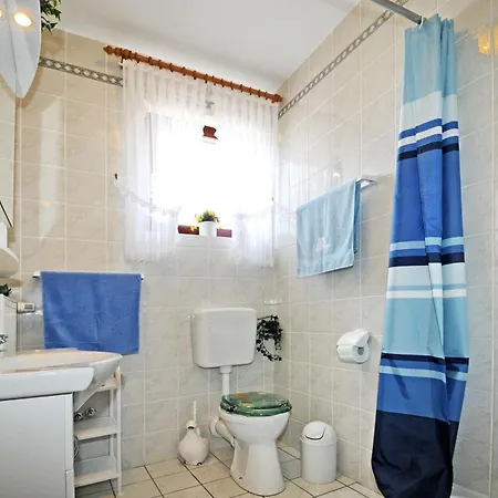 Apartment Spadici Mit 2 Schlafzimmern 300m Bis Zum Porec