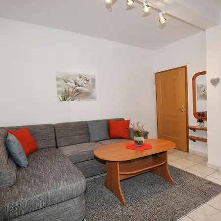 Apartment Spadici Mit 2 Schlafzimmern 300m Bis Zum *